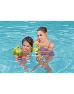 Bestway Secchielli E Giochi Mare-Braccioli In Tessuto Swim Safe Abc? Aquastar? 38×14 Cm. Chiusura Regolabile Misura S/M - 2 Colori Assortiti -